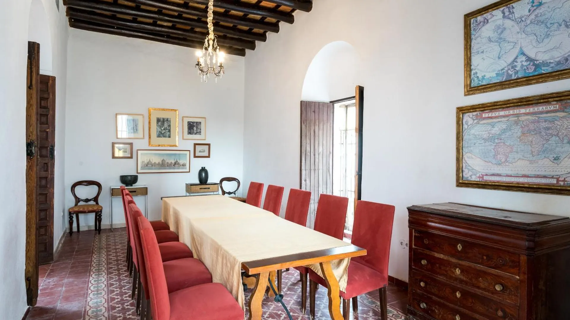 Casa Palacio De La Carrera Fuentes de Andalucia Spain